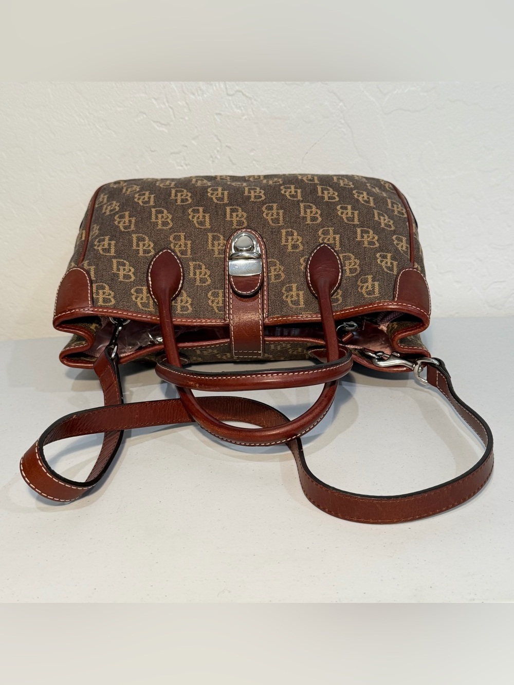 Vintage Dooney & Bourke Signature DB Monogram Satchel Bag - Brown & Oxblood - Picture 8 of 13